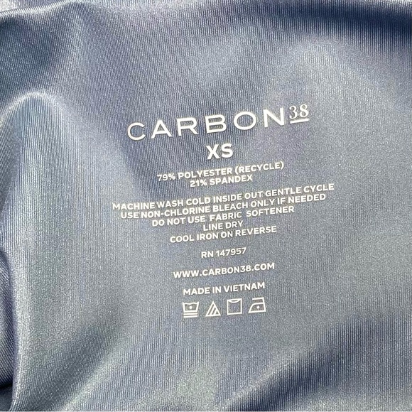 Carbon38 High Rise Full-length Legging in Takara Shine - Picture 12 of 13